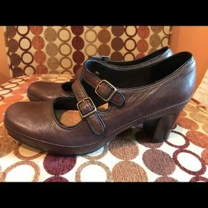 Clarks Artisan Heeled Mary Jane Shoes